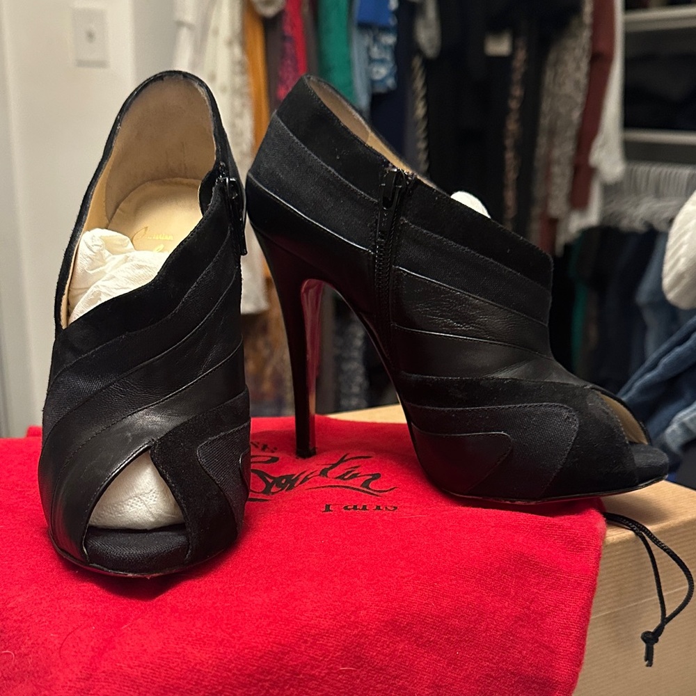 Christian Louboutin Black Peep-Toe Heels